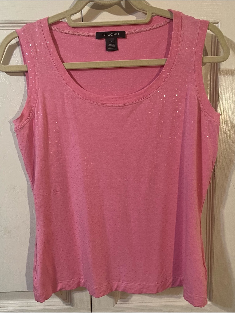 St.John Luxury Scoop Neck Sleeveless Top Subtle Embedded Sequins Pink Size Small